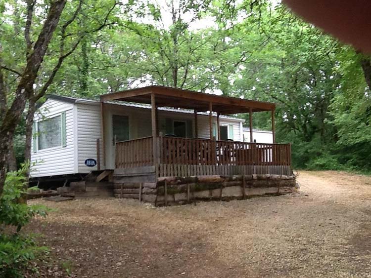 Camping avec piscine (Corrèze)