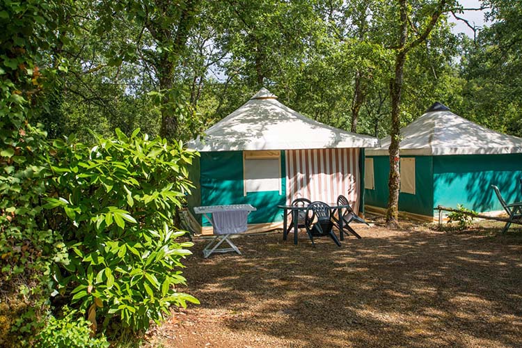 Emplacement camping Collonges-la-Rouge